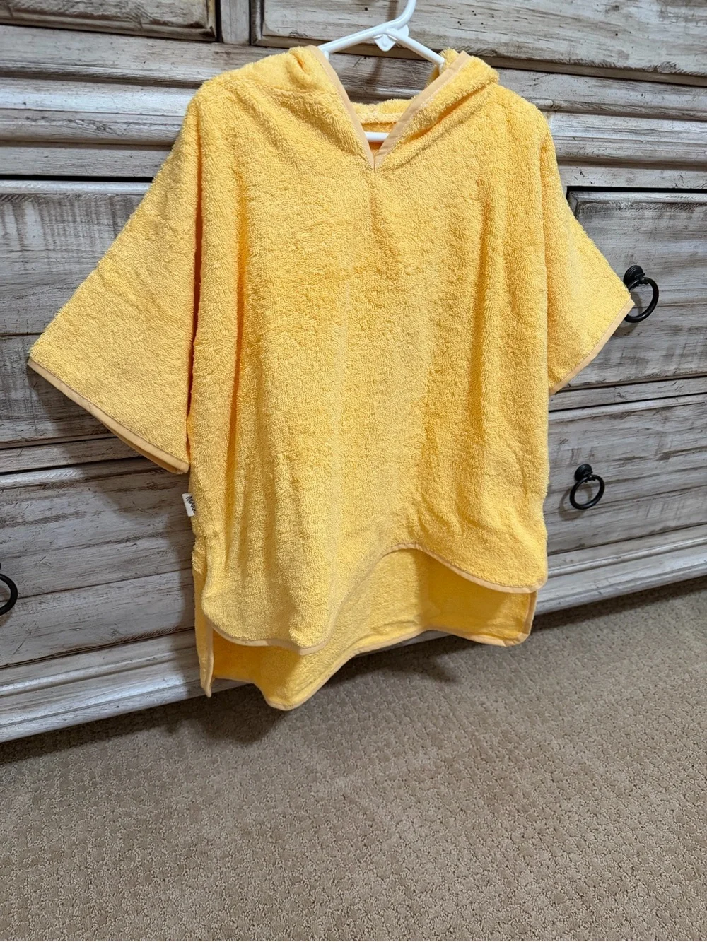 🆕 Children's Golden-Yellow Hooded Poncho Towel - Size 2T-3T